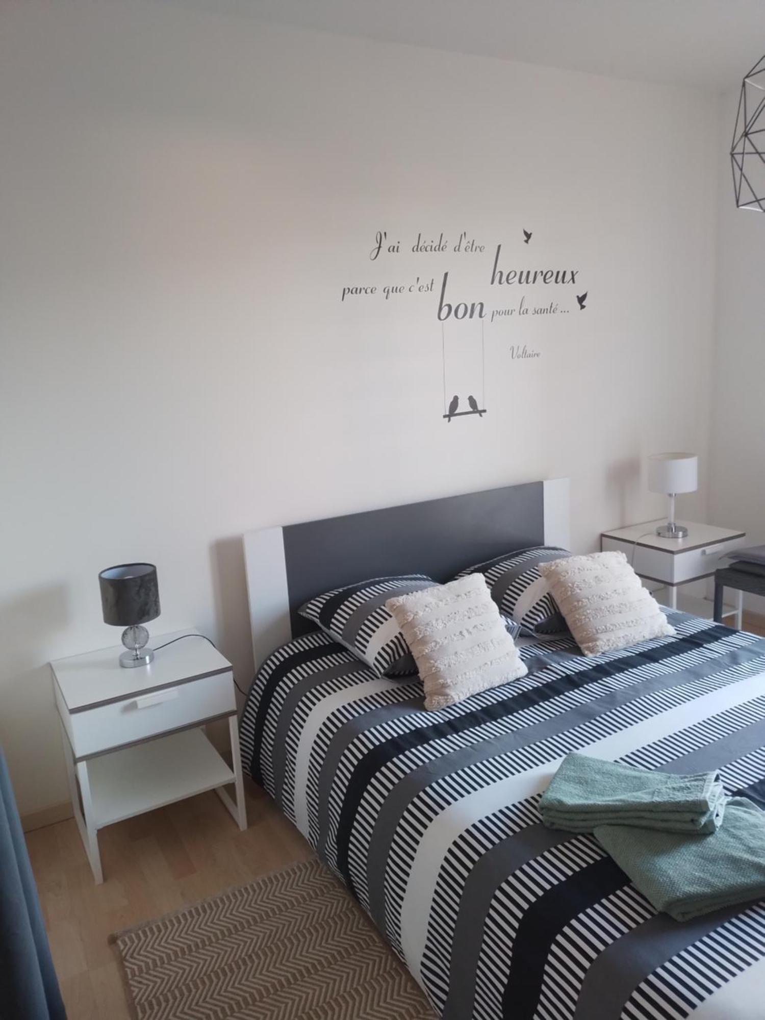 Saint-Hilaire-Petitville Chambre Agreable Au Calme מראה חיצוני תמונה